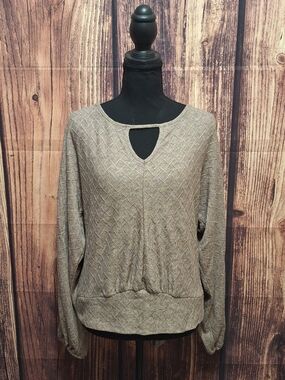 Daytrip Mauve Textured Keyhole Long Sleeve Top Womens Size Small.